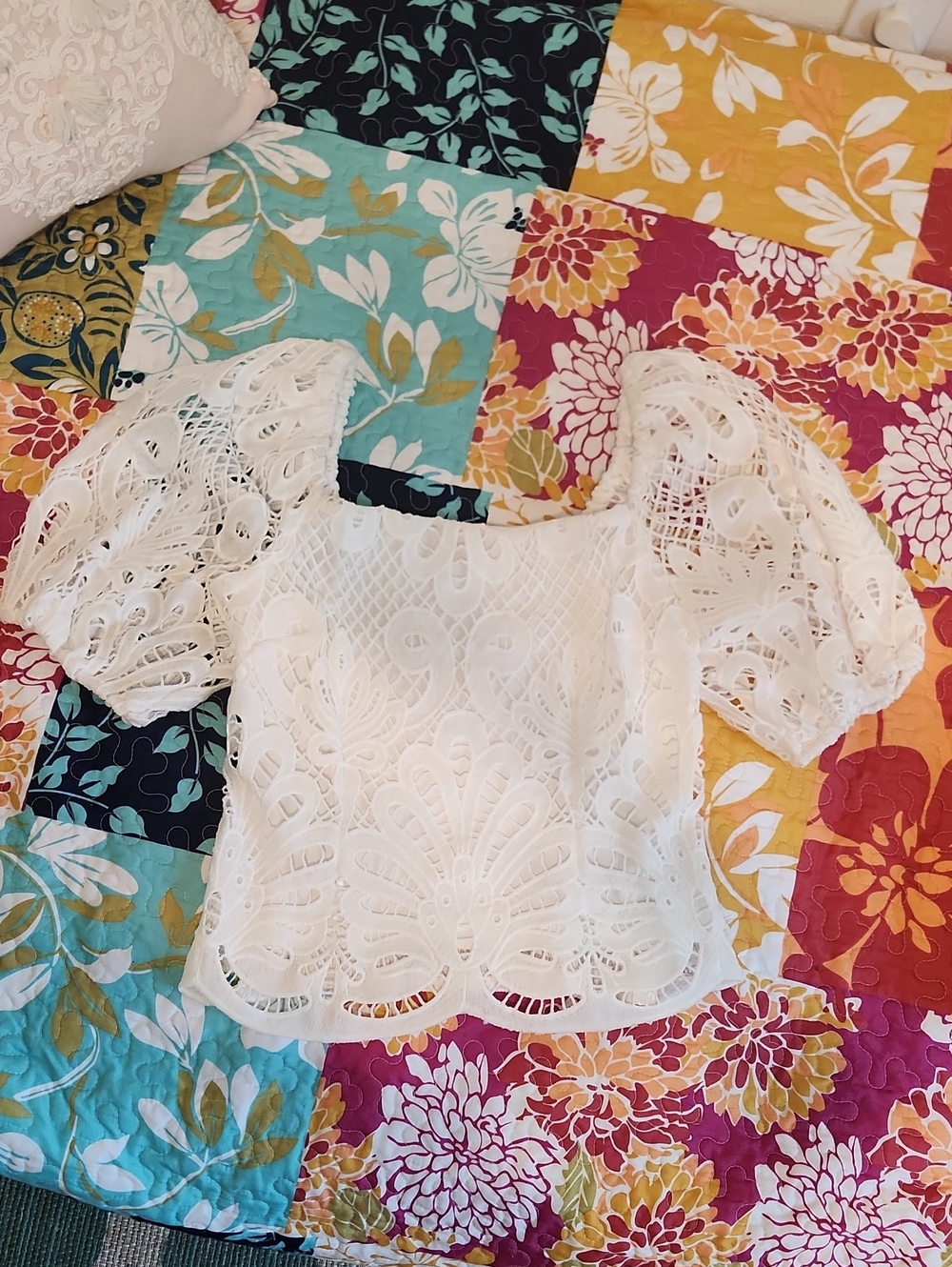 White Crochet Lace Puff-Sleeve Top - Women's